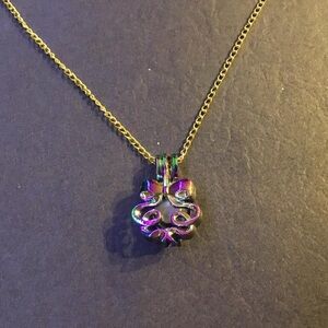 Multi Color Iridescent Pendant Necklace
